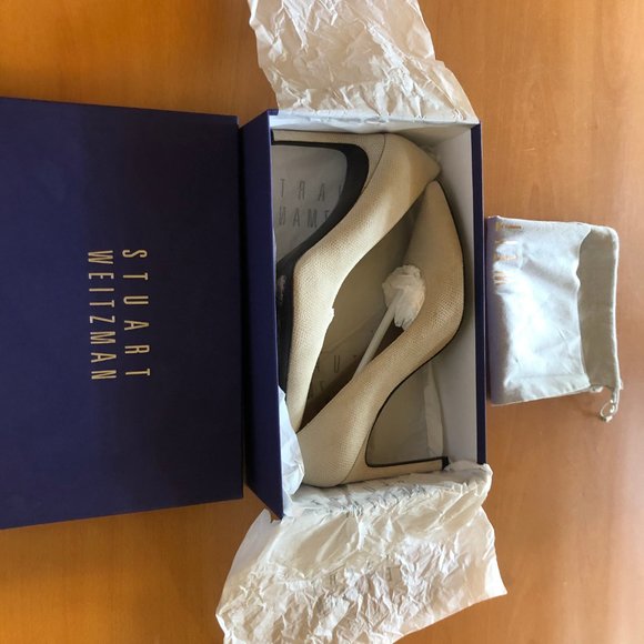 Stuart Weitzman HEIST Heels - Picture 4 of 9